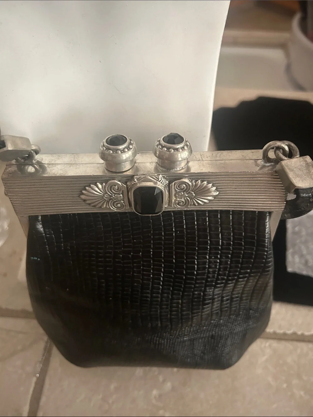 Moulin Rouge elegant black